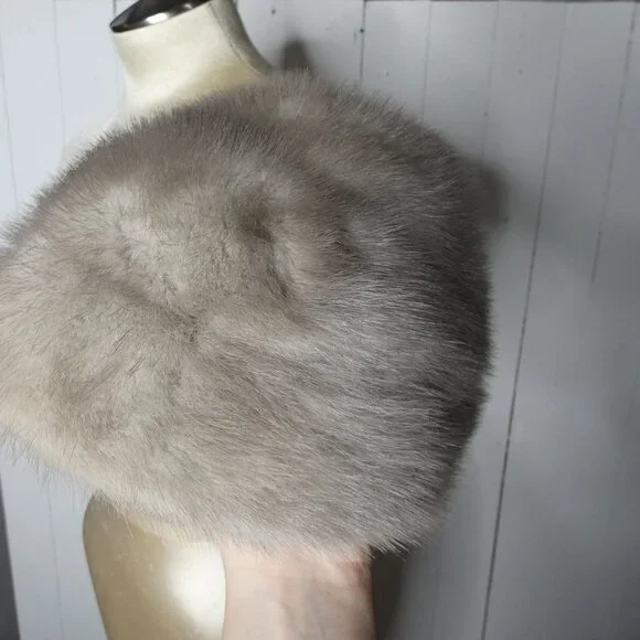 VTG Walleek's Furs Pittsburgh Adult Mink Hat 10" Diameter Light Brown Satin Line - Picture 2 of 14